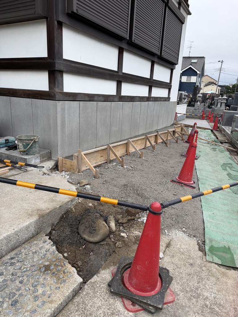 本堂北側の工事全体