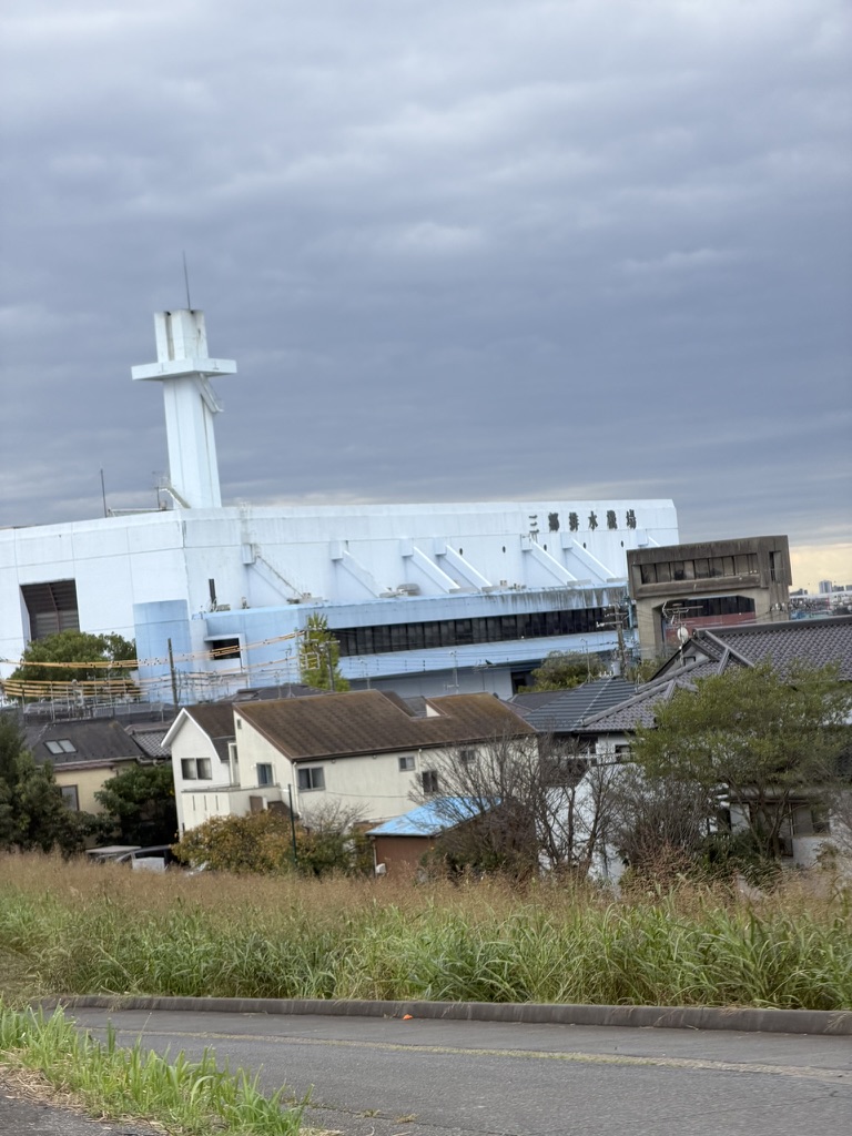 三郷排水機場付近からの眺め