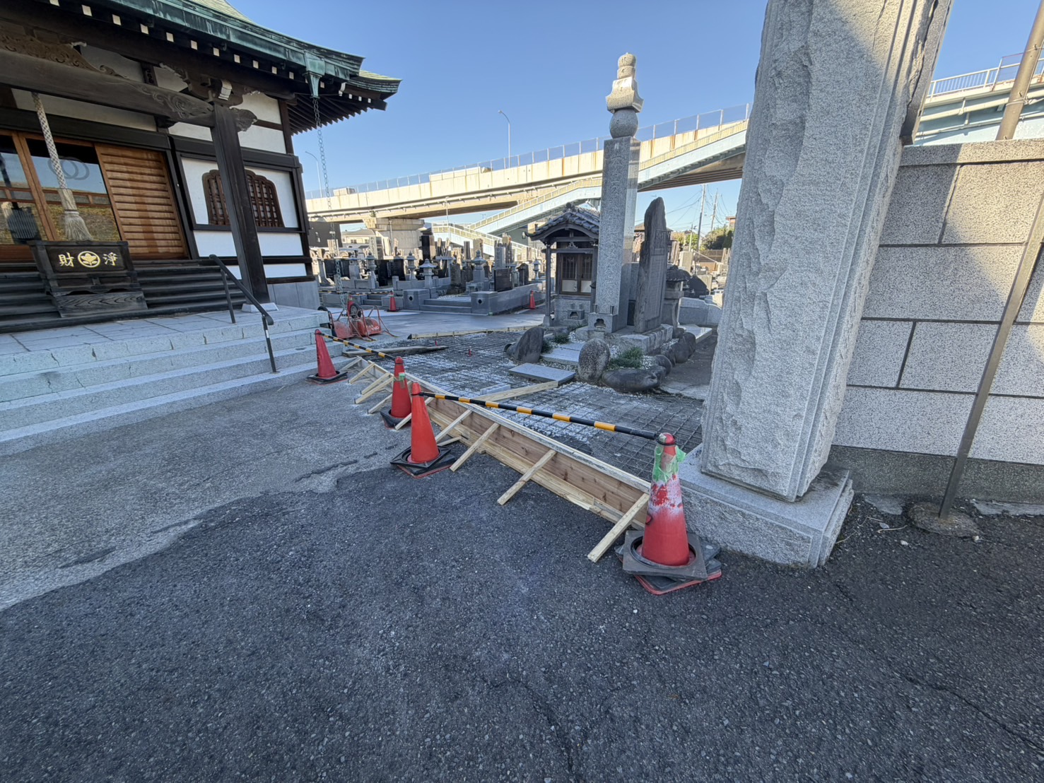 工事の様子（お地蔵さん前）